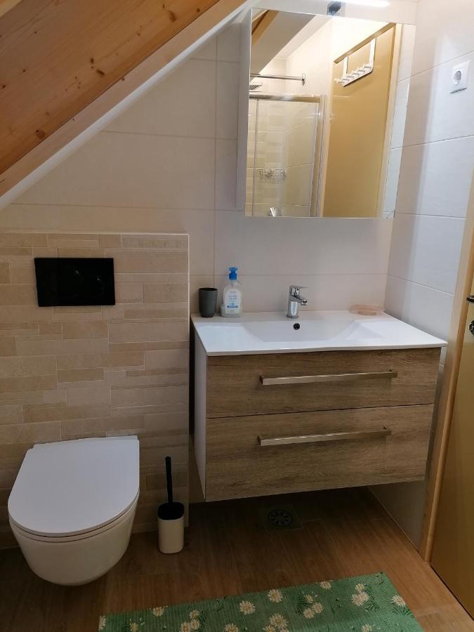 Apartment Cvetek Janez بوينج المظهر الخارجي الصورة